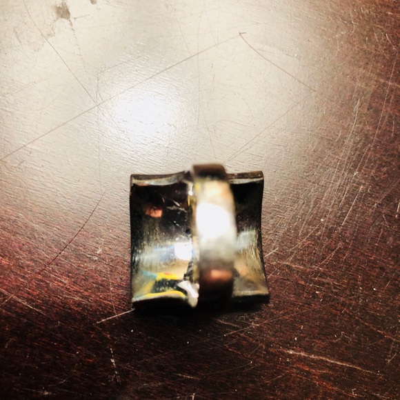 Stylish statement stainless steel ring - Picture 3 of 7